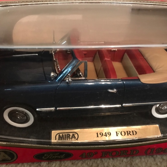 MIRA Golden Line 1:18 1949 Ford Die Cast NIB - Picture 2 of 7